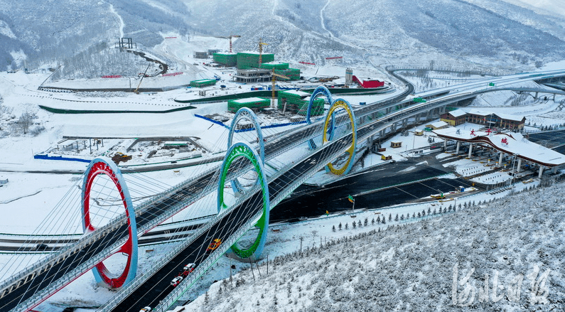 雪到承德金山岭