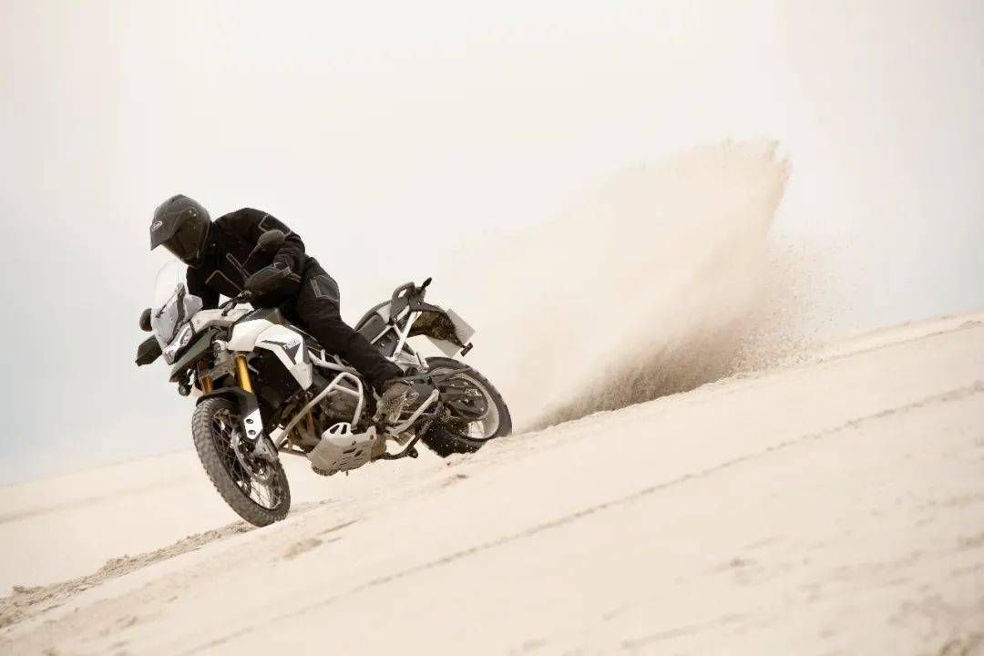 虎丁兴旺凯旋中量级advtiger850sport海外发布