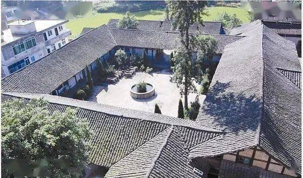 巡司gdp_中国gdp增长图(2)