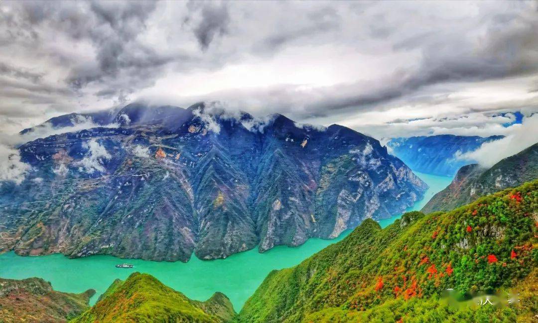 长江三峡沿线旅游 出席第十四届中国·重庆长江三峡(巫山)国际红叶节