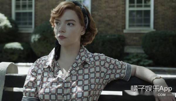 《后翼弃兵》女主红透好莱坞,却被嘲丑像鱼?