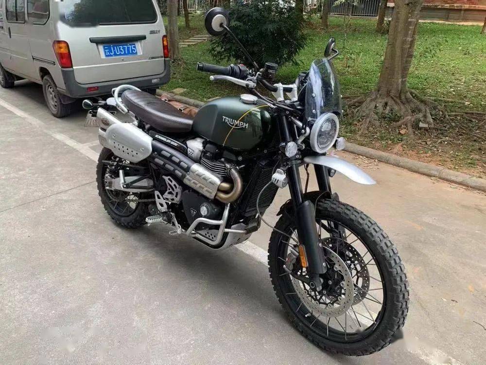 67转让云南2020年上牌凯旋scrambler1200xc大攀爬