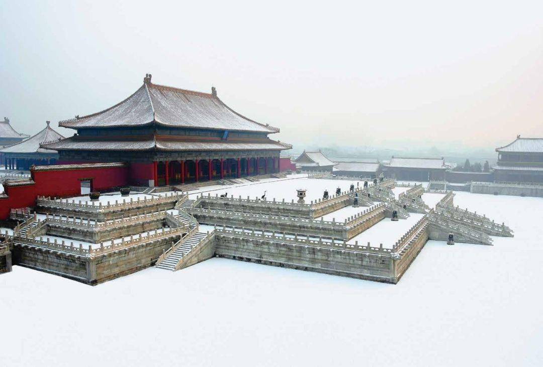 最好再去景山看雪后紫禁城