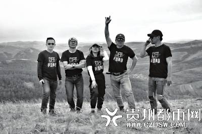 off road乐队,孙保罗(右二)是发起人也是创作主脑.