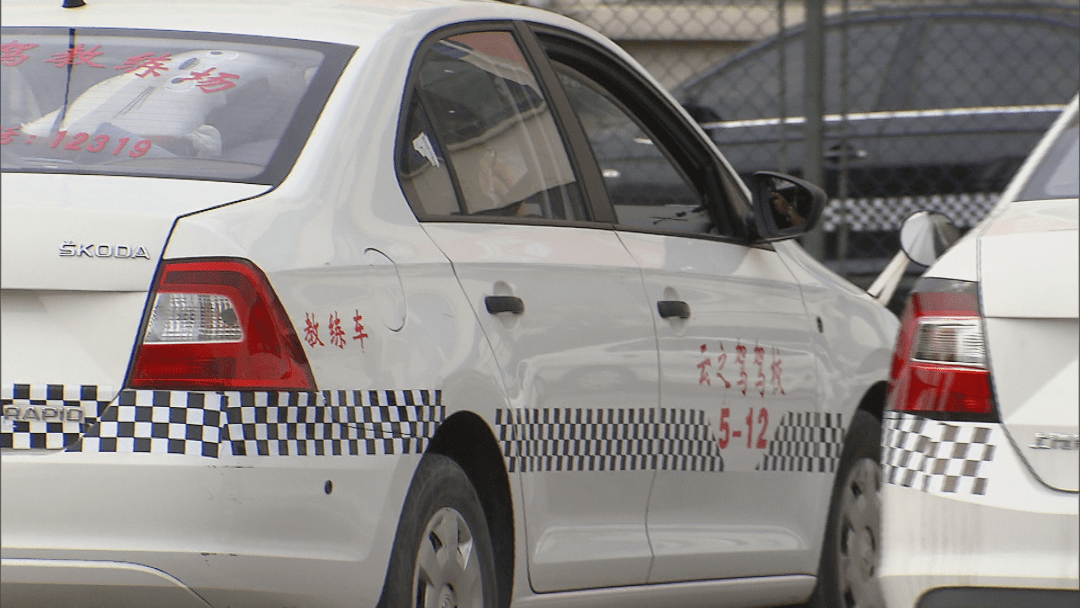 多大年龄不允许驾驶汽车 73677b7104414ef9aaa9f6e9c044dcdf.png