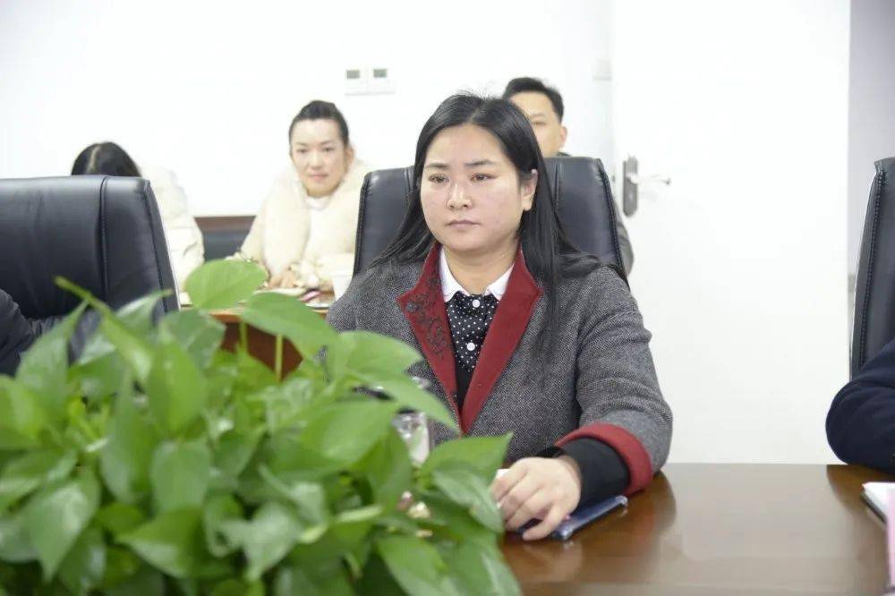 来凤县有多少人口_来凤县高级中学(3)