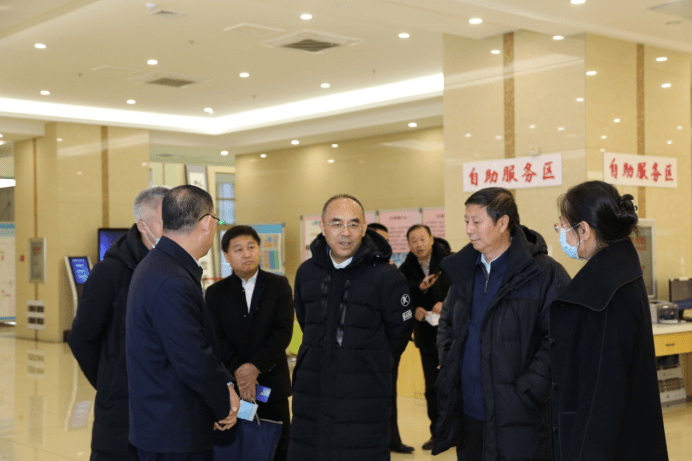 11月28日,省科技厅党组书记郭大春深入齐齐哈尔高新区进行调研,市委