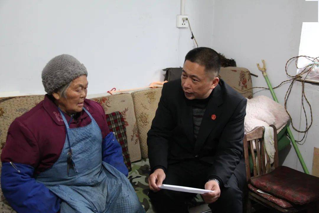 扫黑除恶陈佳宏扎根刑事审判的老庭长