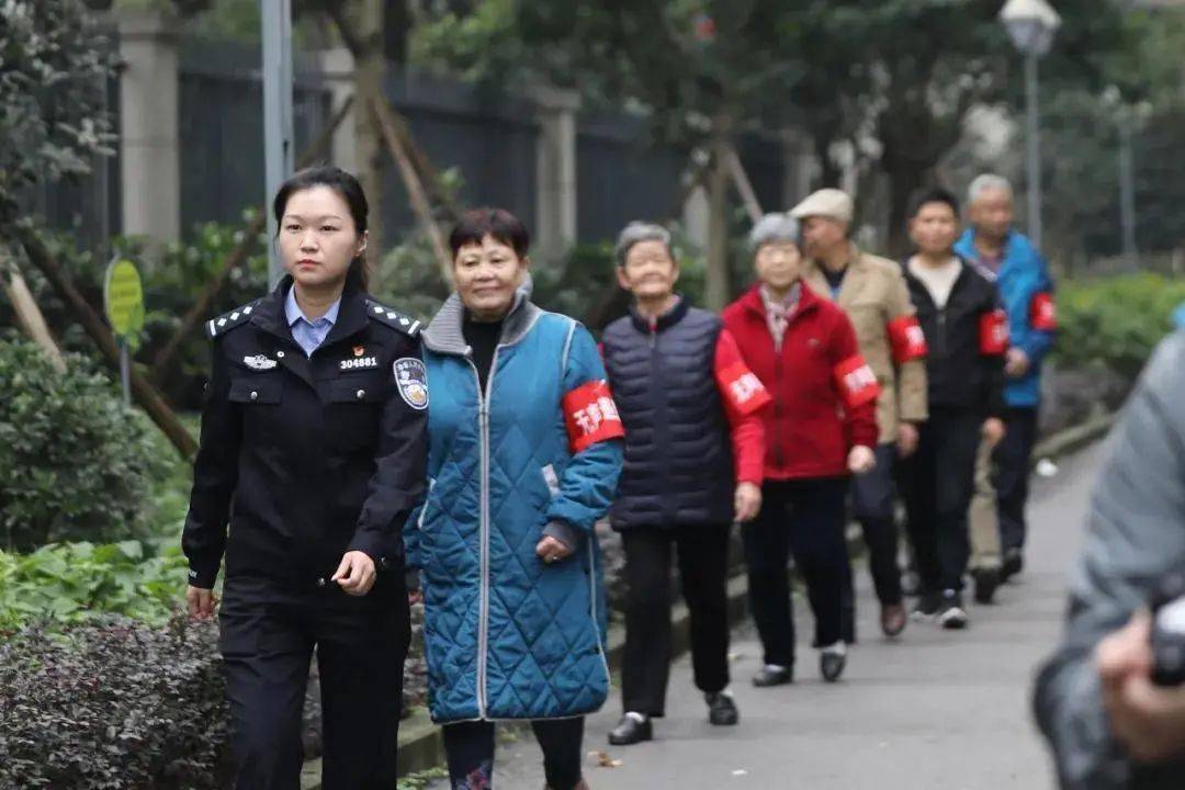 近三年来,何巧共参与调解130余起涉及聋哑人的矛盾纠纷,成功率高达