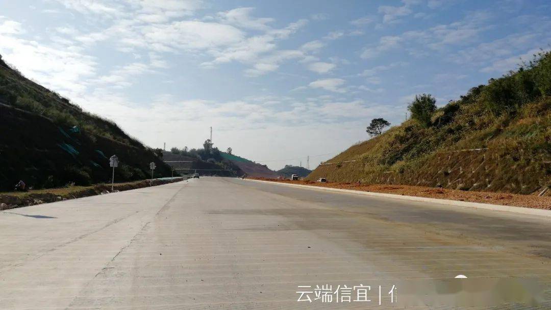 信宜环东大道进展年前必须完成旺同路口路面硬底化接通国道359