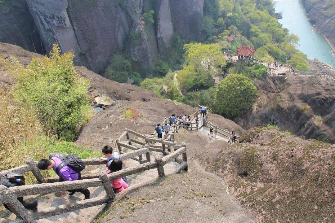 12双12-秒杀价38元武夷山主景区 天游峰,玉女峰,一线天,大红袍景区