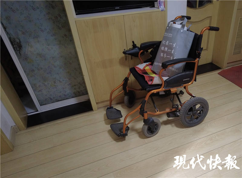 71岁老人自拍自剪近50部视频短片，“为社工鼓劲
