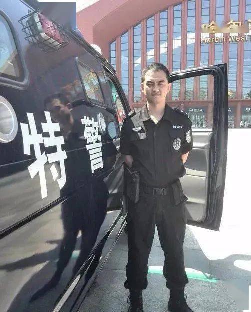最美龙警胥忠文功成不必在他功成必定有他