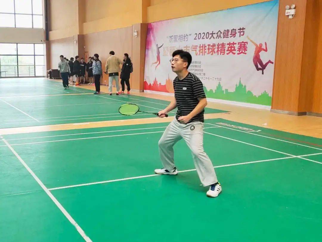 丽水学院羽毛球大赛民院选手斩获佳绩!