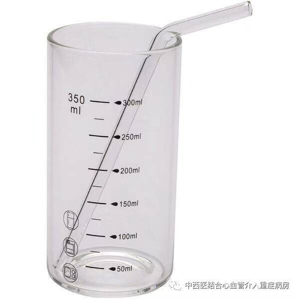 饮水或饮料量记录时,应使用带刻度的水杯或固定使用已测量的容器.