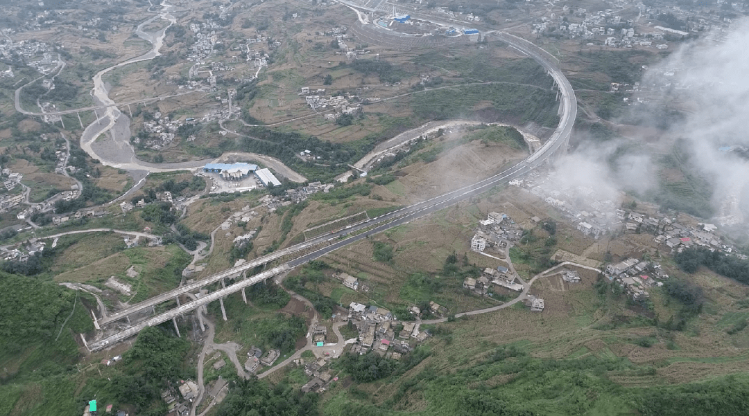 利川市建南镇多少人口_利川市建南镇水库(3)