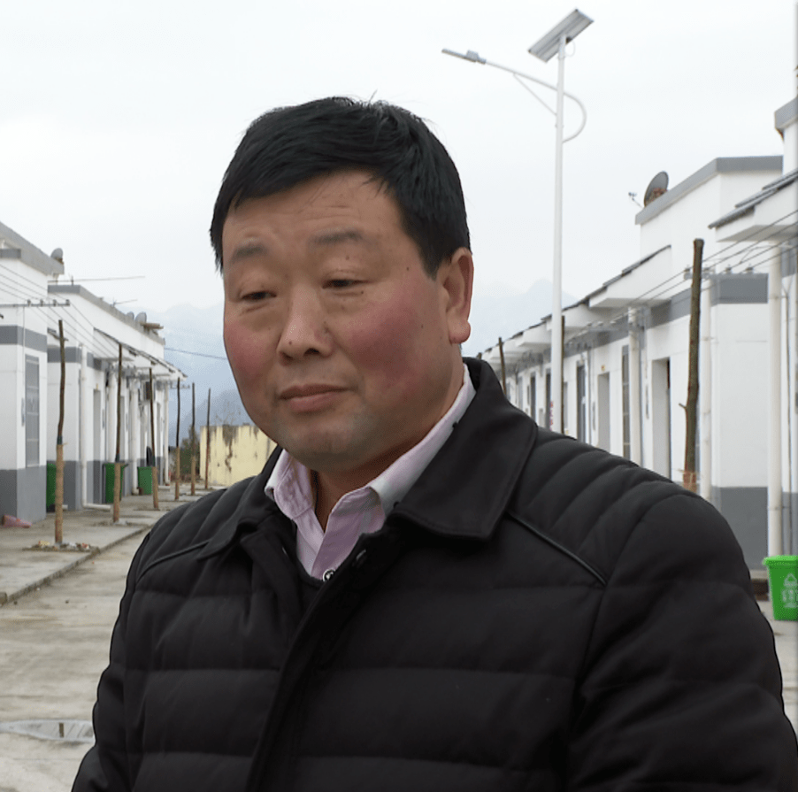 刘堂余:扎根山村三十年,誓将良田换新颜