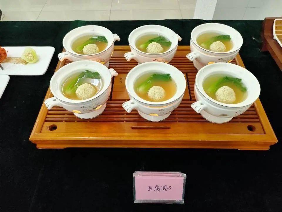 经济管理系举行烹饪技能大赛(内含视频)_菜品