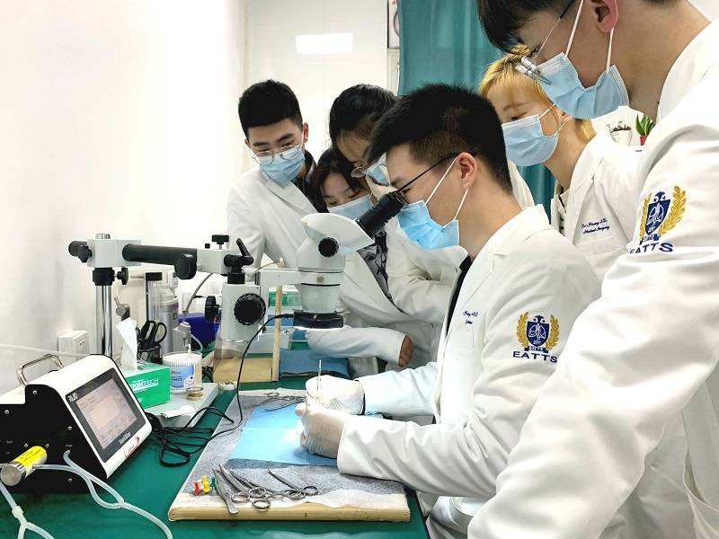 川北|川北医学院胸“星”外科学术团队成国内首个独立完成“大鼠原位肺移植