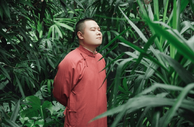 毕竟, 所有角儿都是独一无二的,咱们对谁的喜欢都不是