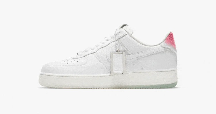 近期,snkrs 中国区三周年,也呈上了一双  「寿桃」air f