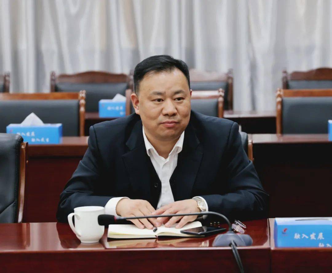 七都镇召开相关部门工作汇报会_蔡建忠