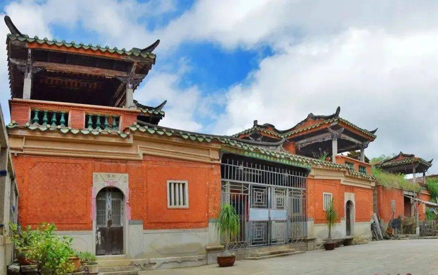 图源@人文晋江 端园在福林村琳琅满目的古建筑群中,是现代中西方建筑