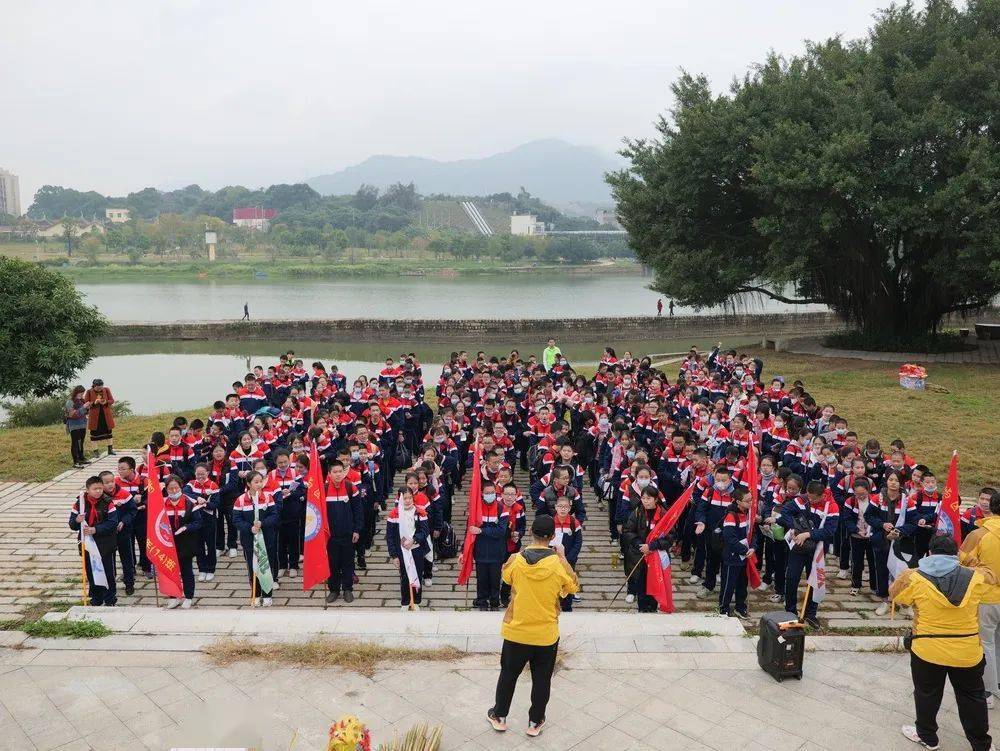 木兰陂畔歌英雄 东圳湖边奋精神 ——秀屿区毓英中学7