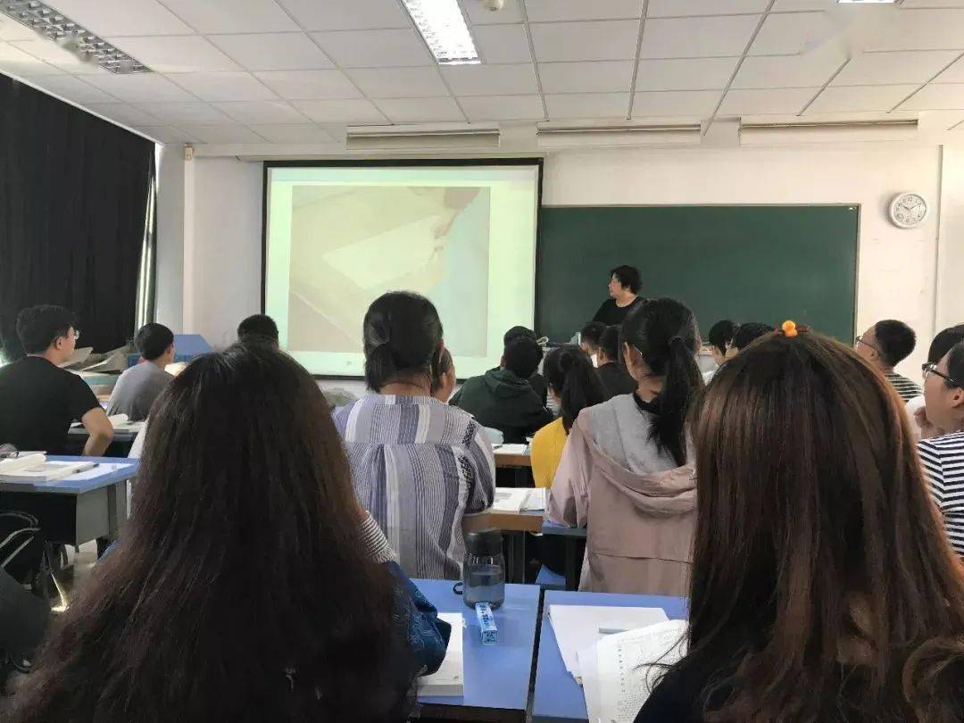 【68号卧谈会】大学&高中的上课反差萌 丨化身课堂名侦探,拿起放大镜