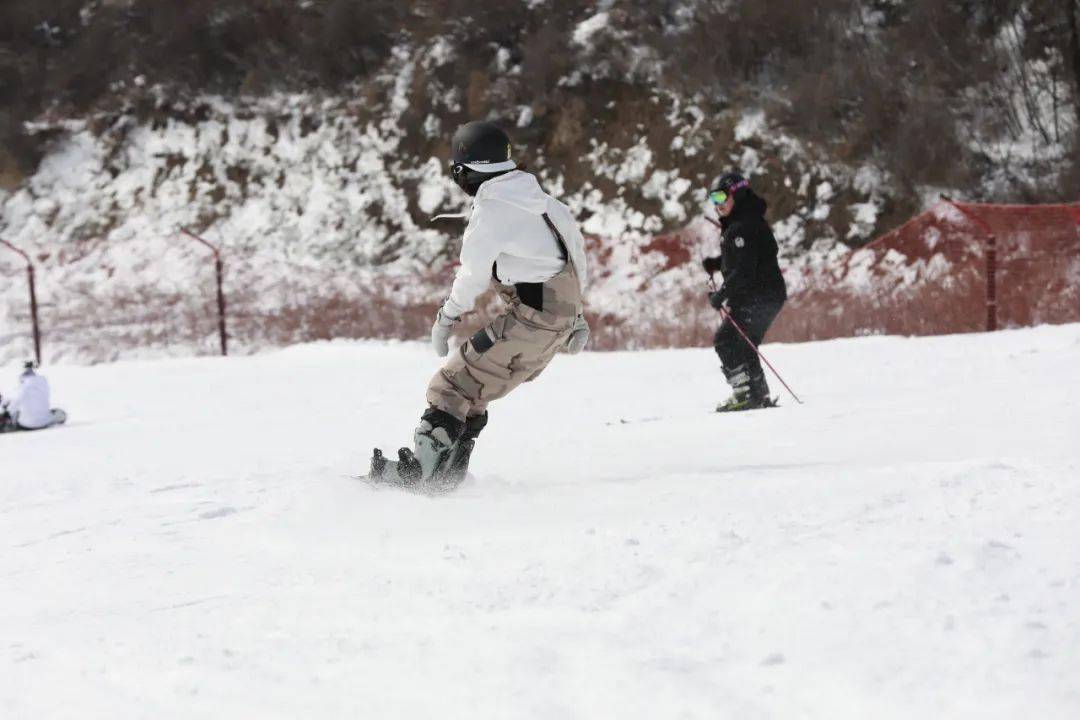 谈球吧体育科普贴（一）：滑雪者须知——理论记得牢才能滑得好！(图7)