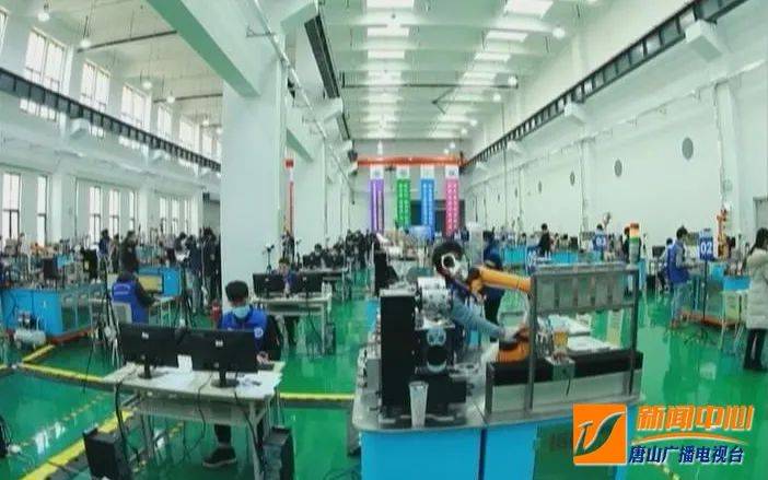 协作机器人工作视频 6dda6c643d9c4666b73bca74902f2ff1.jpeg