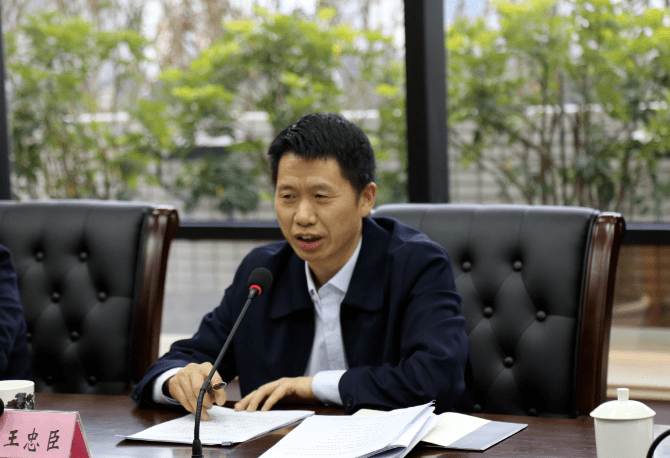 市委教育工作领导小组召开全体会议