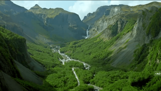 猜成语气下面有山有水_看图猜成语(2)