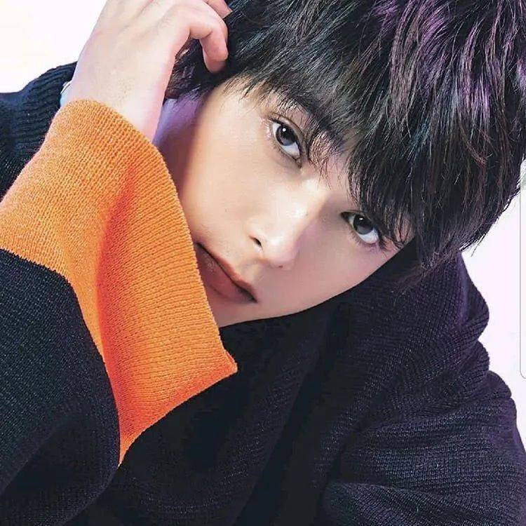 日本男星吉沢亮也是老凡尔赛？！直言：我承认自己长得标致，但被贴上帅哥标签会不开心...搜狐大视野搜狐新闻