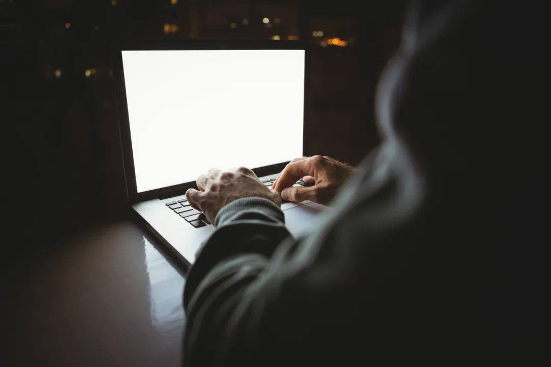 怎样才算熬夜每天睡够8小时呢 4b9b4c455c7a48158e899860eb4e6cda.jpeg