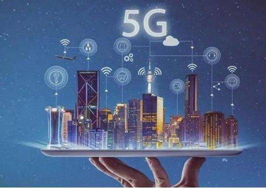 巨头|展望与回眸|鏖战5G 手机巨头盼2021年触底反弹