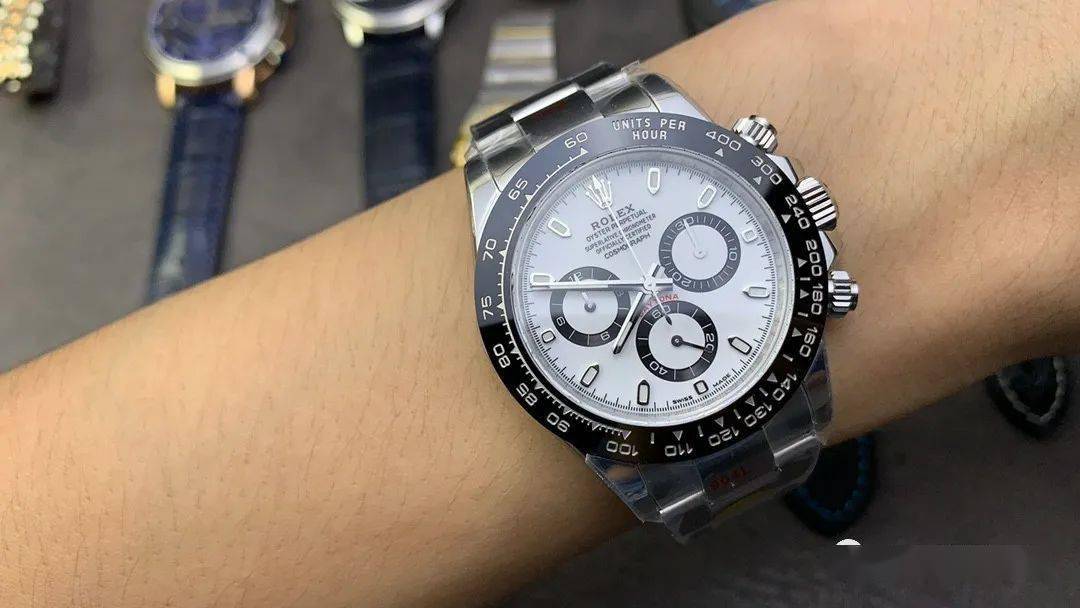 广州哪里买手表便宜还质量好的 6ec93865140a4ca98b9aa53e7582168d.jpeg