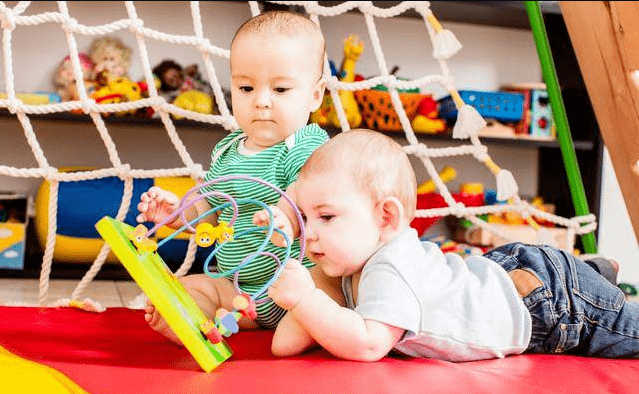 婴儿几个月出去玩 cce14bd8a8c646a48355a923b9ce6891.png