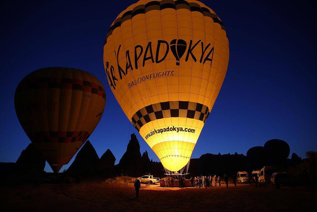 比童话更浪漫去土耳其卡帕多奇亚体验热气球之旅
