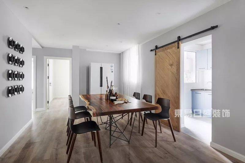 柔和色调餐厅家具 98922969f6c9499e866ef7dfe2f5b09d.jpeg