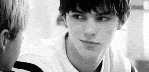 bao料tony和cassie再聚首13年前的英剧皮囊后劲可真足