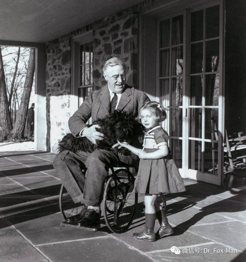 美国总统罗斯福也是脊髓灰质炎患者