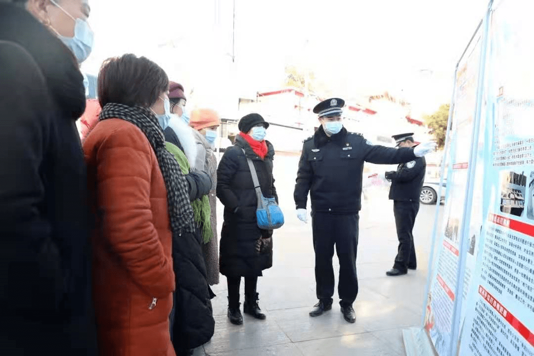 荆州人口2021_2021荆州陈雪松