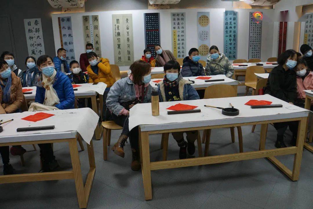 【校园动态】德胜学校小学部书法课堂走进顺德博物馆