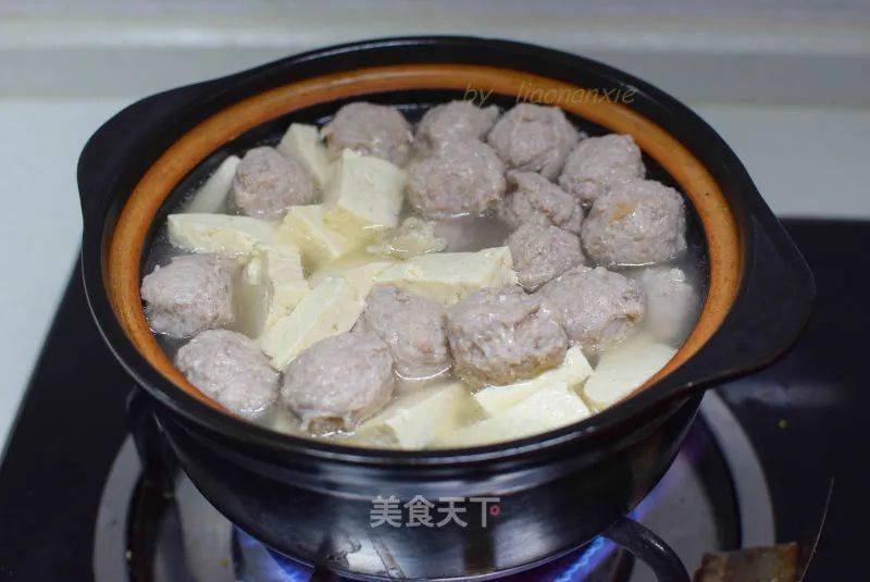 砂锅豆腐丸子:咕嘟嘟炖一锅,吃得超满足