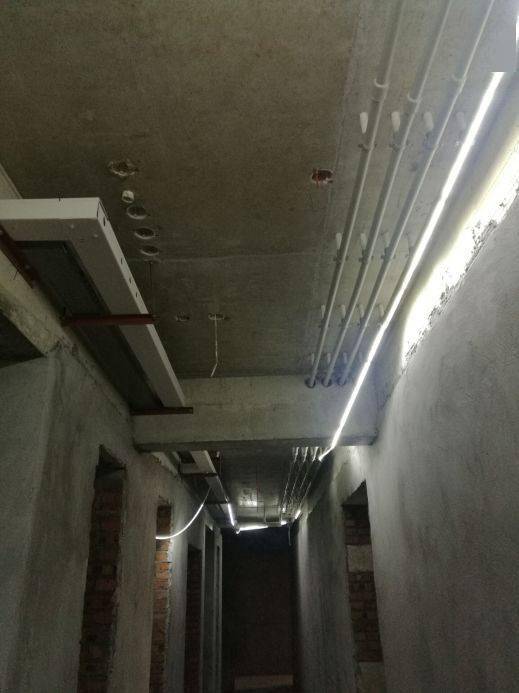 实例观摩全工序穿插施工,铝模+全钢爬架+剪力墙免抹灰!