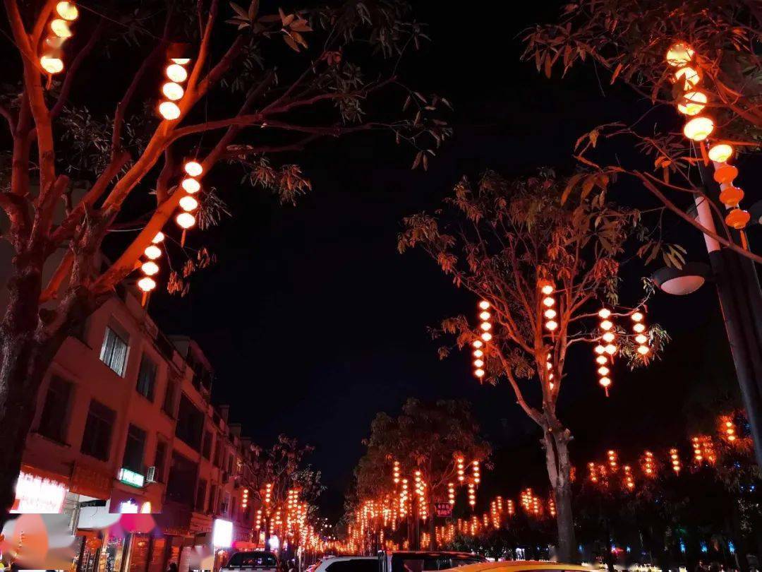 一起去看富宁夜景呀!