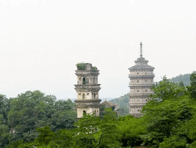 水西双塔