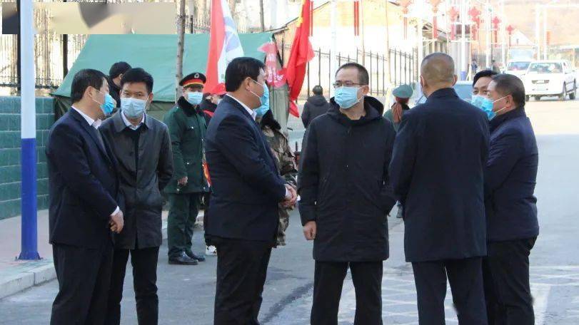 沁水县委副书记杨洋等一行对候村煤矿疫情防控工作进行检查指导