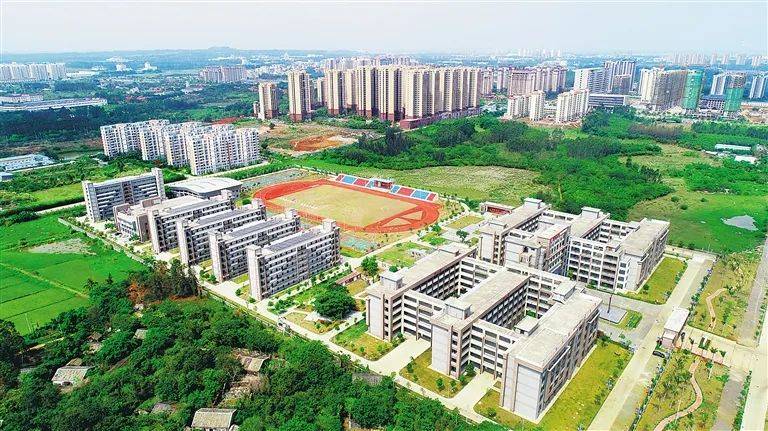 67华东师范大学澄迈实验中学:牵手名校名师 打造优质校园_华迈